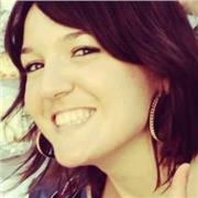 ¡Hola mucho gusto soy Hanifa profesora de Italiano para extranjeros madre lengua del sur de Italia !Estoy disponible para dar clases online mi metodología de aprendizaje es basada sobre aprendizaje natural aprender la fonética gramática y vocabulario de f